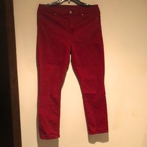 Jr size 15 NOBO High Rise Sculpting Skinny Cropped stretch jeans in Merlot 💕